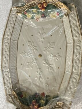 Fitz and Floyd Cream and Gold Snowy Woods oval platter